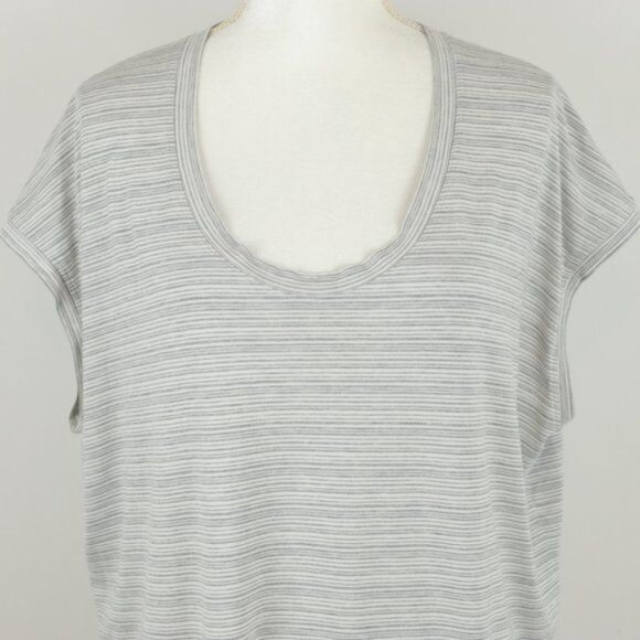 Athleta Cloudlight Stratus Women's Extra Large Gray White Striped Cap Sleeve Tee - Picture 4 of 9